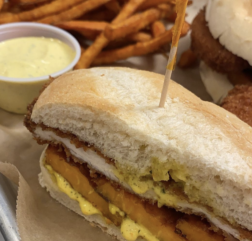 Brasas Milanezza Sandwich with Fried Sweet Potatoes.png